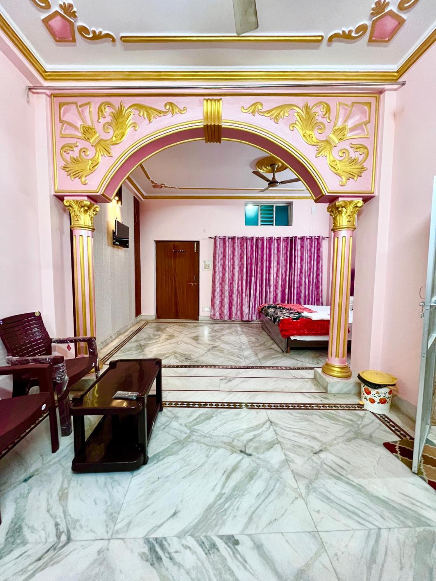 Trilok Residency - Dashashwamedh Varanasi Eksteriør billede