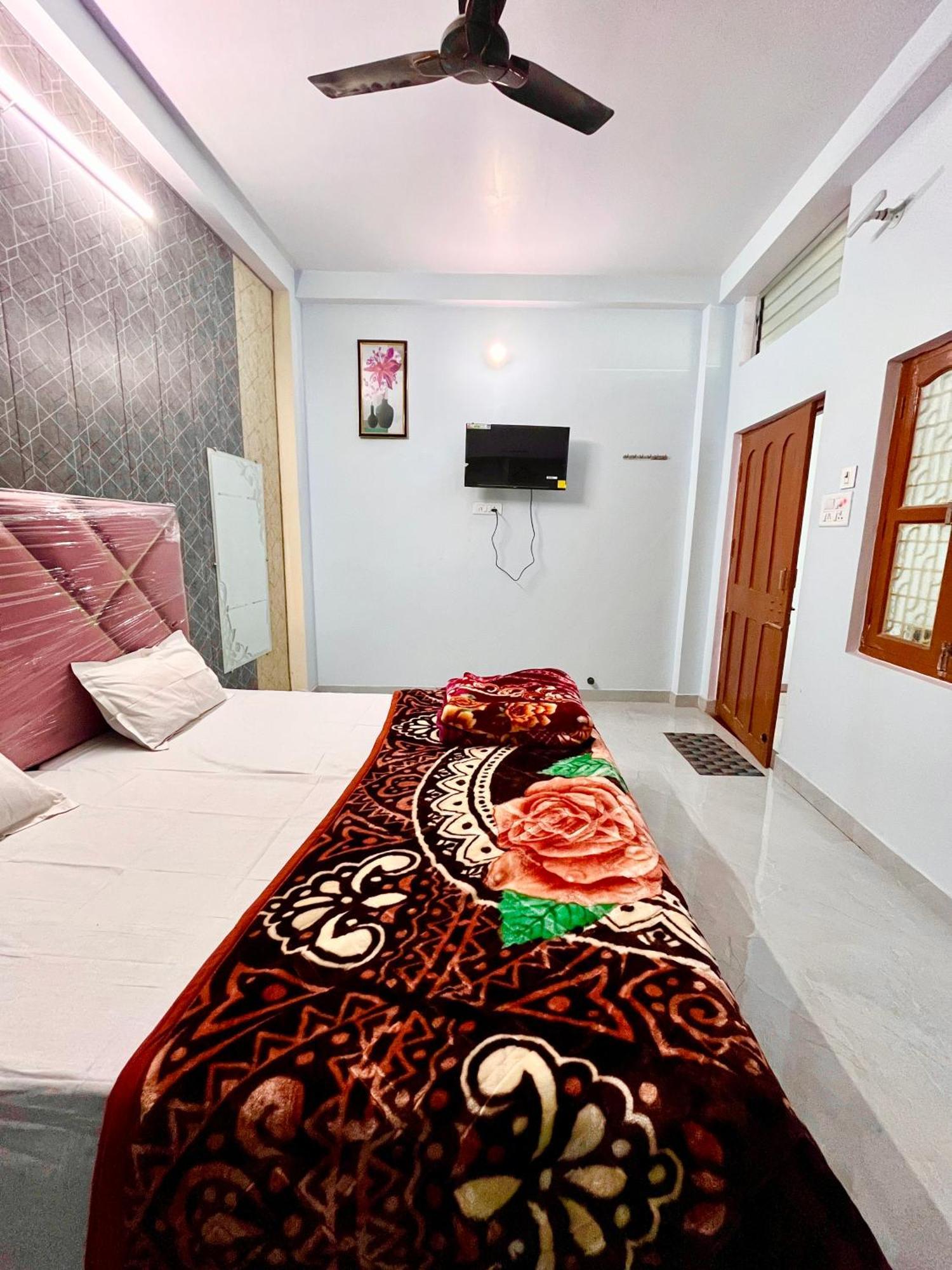 Trilok Residency - Dashashwamedh Varanasi Eksteriør billede