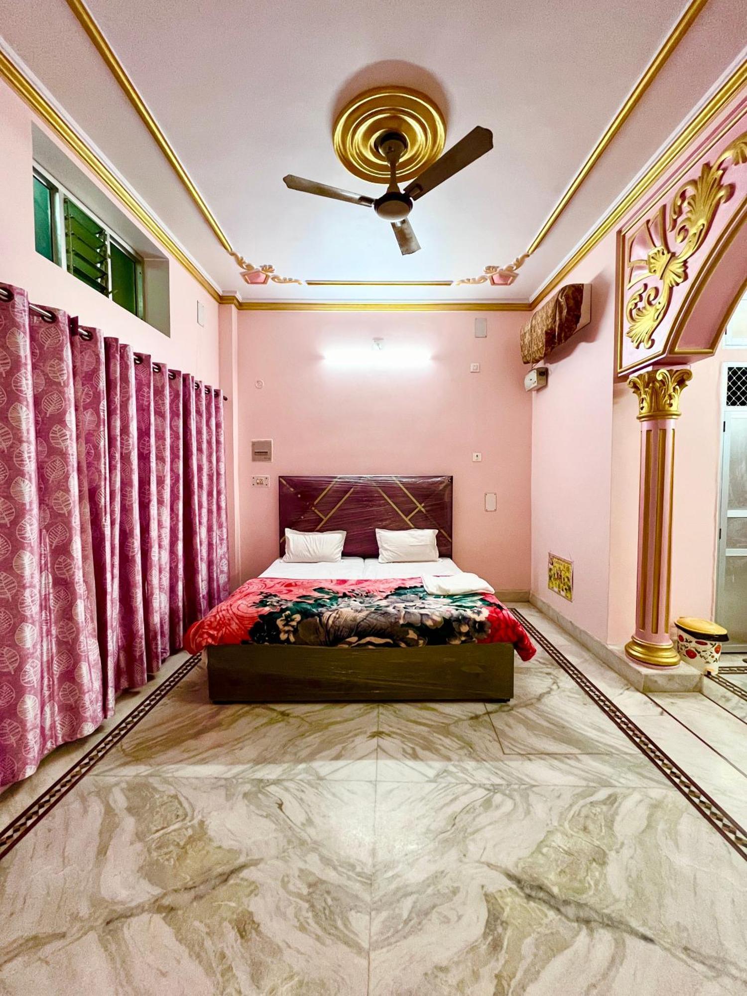 Trilok Residency - Dashashwamedh Varanasi Eksteriør billede